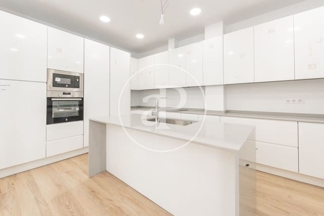 4 Zimmer Apartment zu verkaufen in Cortes, Madrid Stadt - 1.395.000 € (Ref: 9073641)