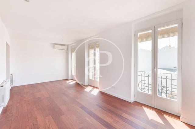 2 soveværelse Lejlighed til leje i Argüelles, Madrid by - € 2.400 (Ref: 9075085)