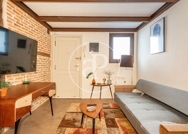 1 soveværelse Lejlighed til leje i Embajadores, Madrid by - € 1.700 (Ref: 9075089)