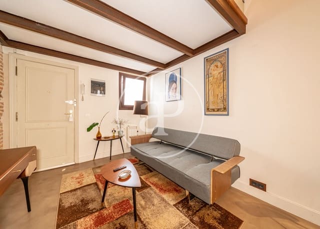 1 soveværelse Lejlighed til leje i Embajadores, Madrid by - € 1.700 (Ref: 9075089)