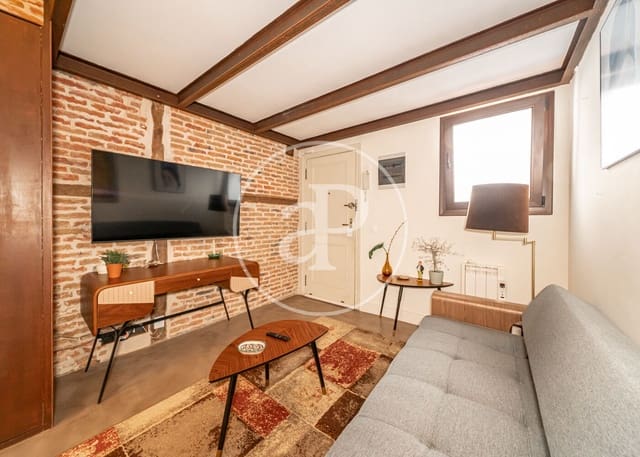 1 soveværelse Lejlighed til leje i Embajadores, Madrid by - € 1.700 (Ref: 9075089)