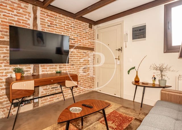 1 soveværelse Lejlighed til leje i Embajadores, Madrid by - € 1.700 (Ref: 9075089)