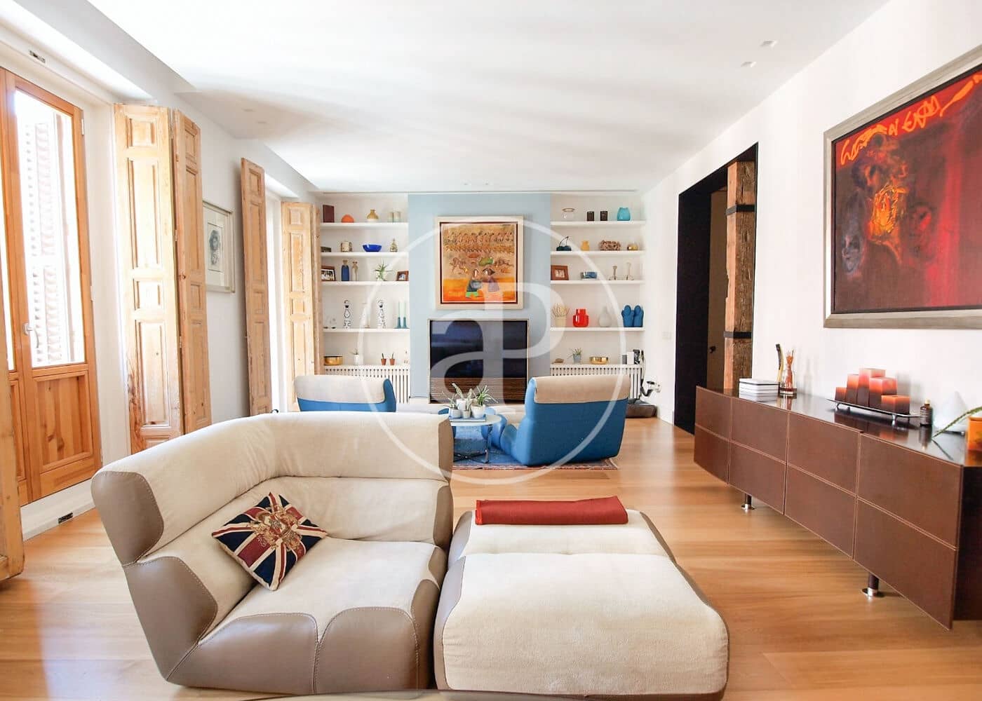 4 quarto Apartamento para arrendar em Madrid cidade - 8 800 € (Ref: 9081795)