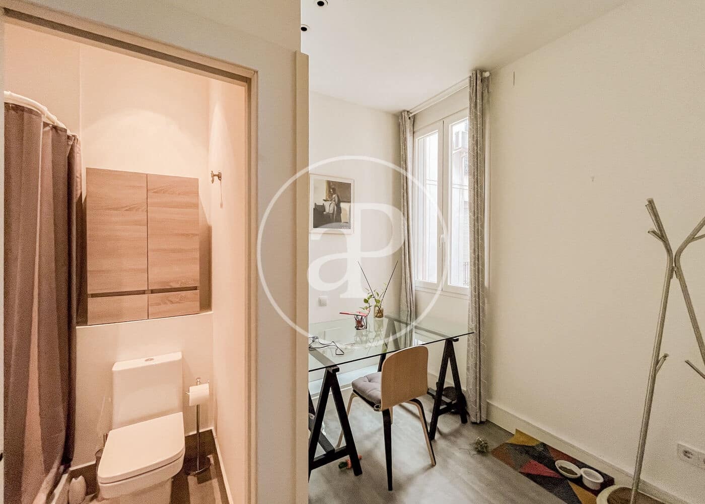 4 quarto Apartamento para arrendar em Madrid cidade - 8 800 € (Ref: 9081795)