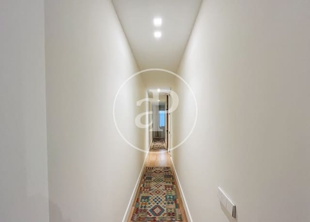 4 quarto Apartamento para arrendar em Justicia, Madrid cidade - 8 800 € (Ref: 9081795)