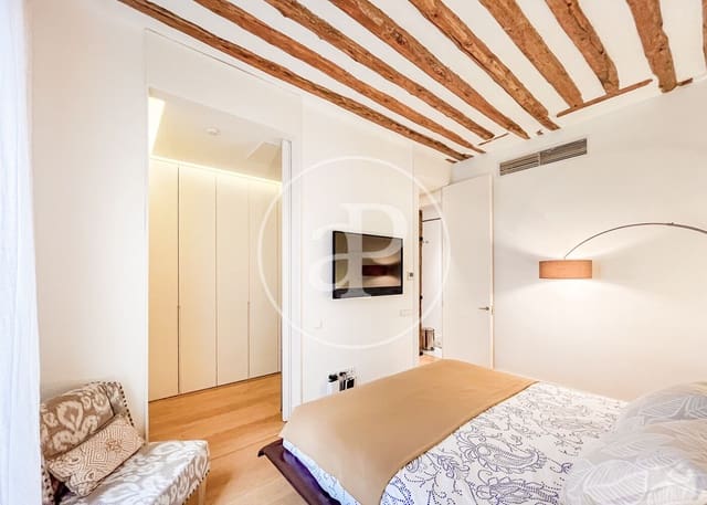 4 quarto Apartamento para arrendar em Justicia, Madrid cidade - 8 800 € (Ref: 9081795)