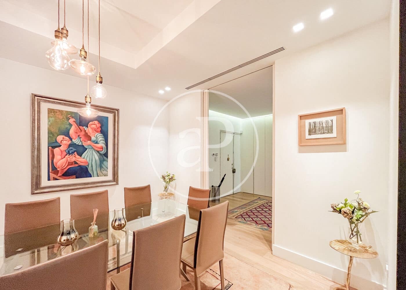 4 quarto Apartamento para arrendar em Madrid cidade - 8 800 € (Ref: 9081795)