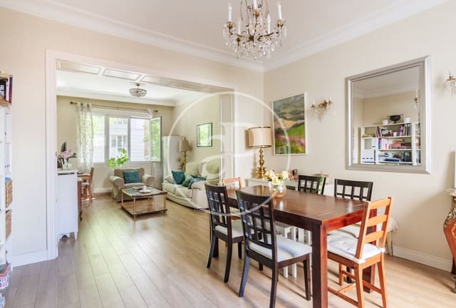 2 bedroom Apartment for sale in Argüelles, Madrid city - € 798,000 (Ref: 9081804)