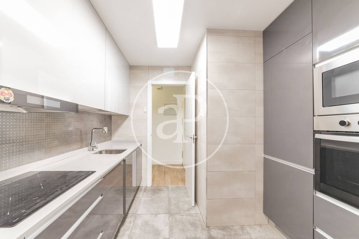 3 sovrum Lägenhet att hyra i Madrid stad - 2 650 € (Ref: 9085515)