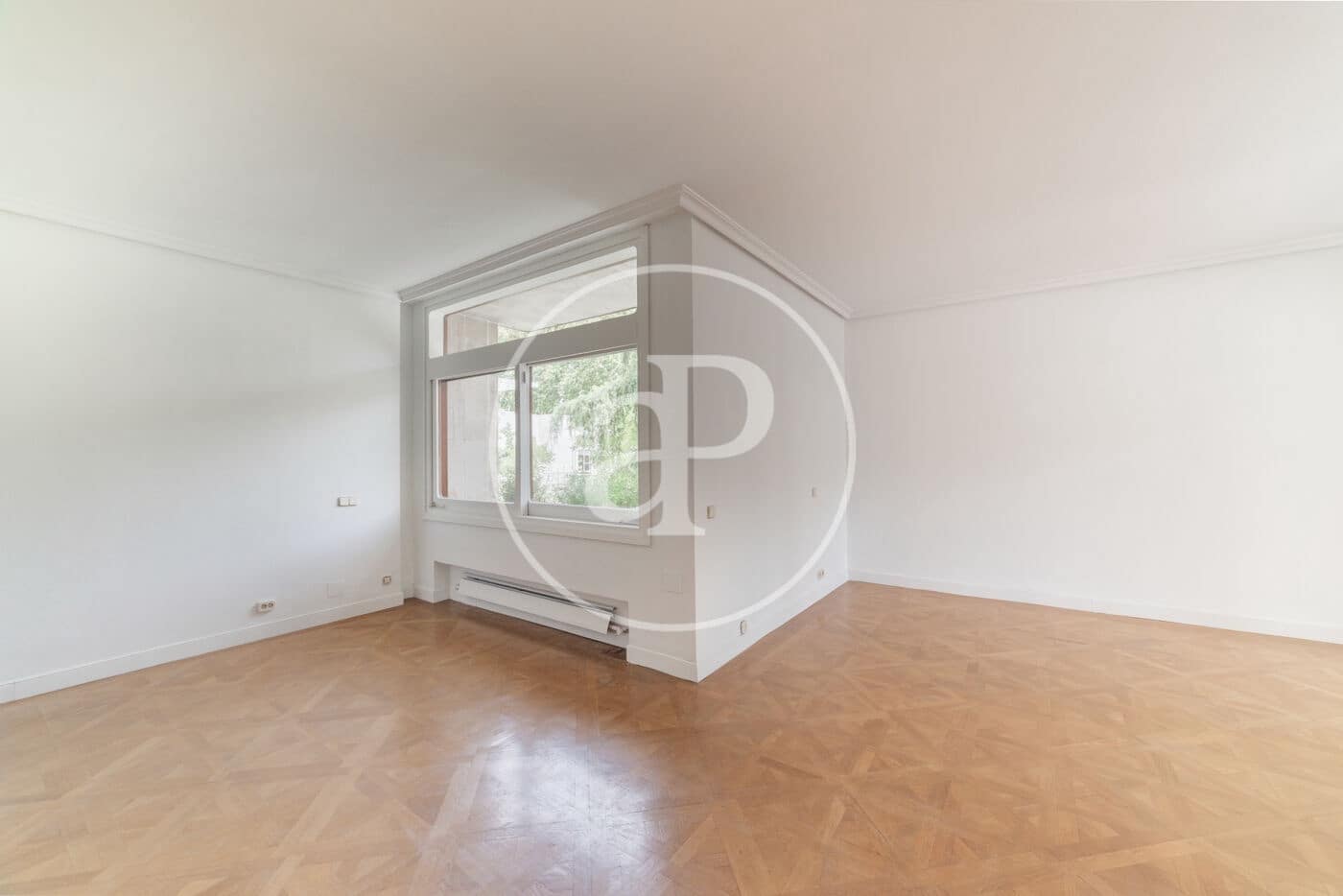 5 bedroom Apartment for rent in Madrid city - € 5,500 (Ref: 9091858)