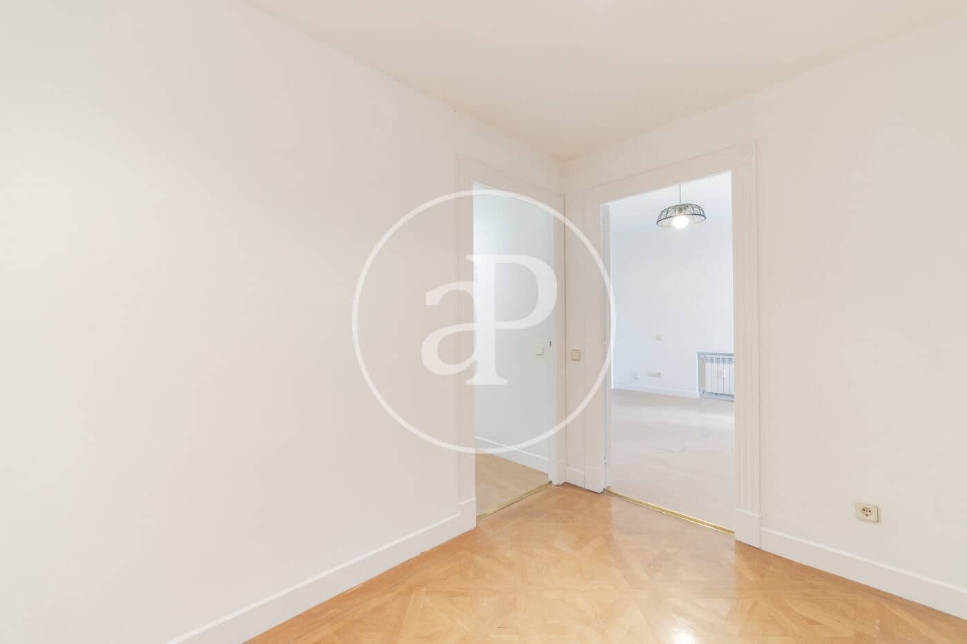 5 bedroom Apartment for rent in Madrid city - € 5,500 (Ref: 9091858)