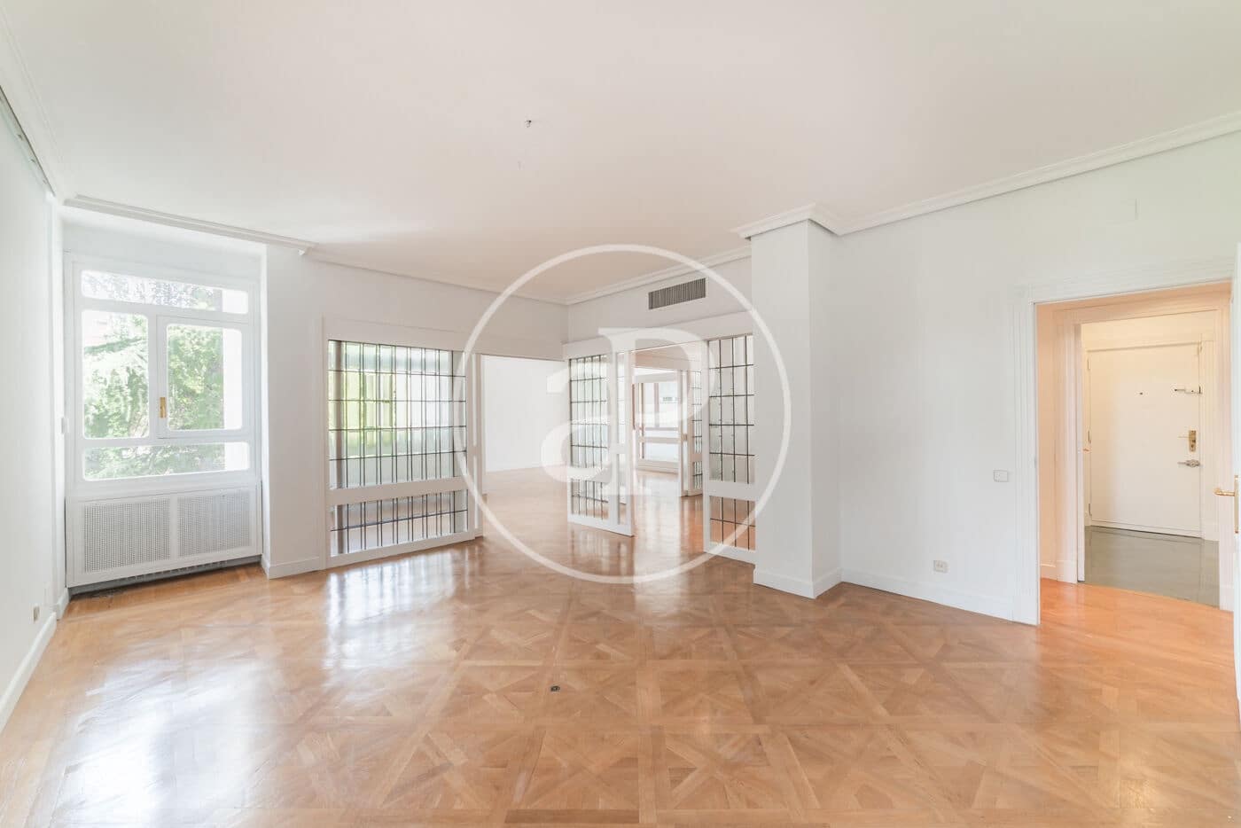 5 bedroom Apartment for rent in Madrid city - € 5,500 (Ref: 9091858)