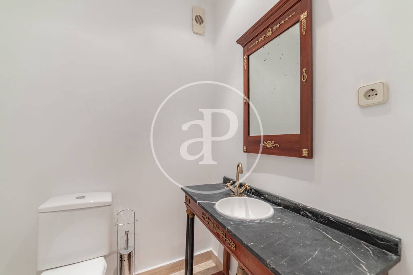 5 bedroom Apartment for rent in Madrid city - € 5,500 (Ref: 9091858)