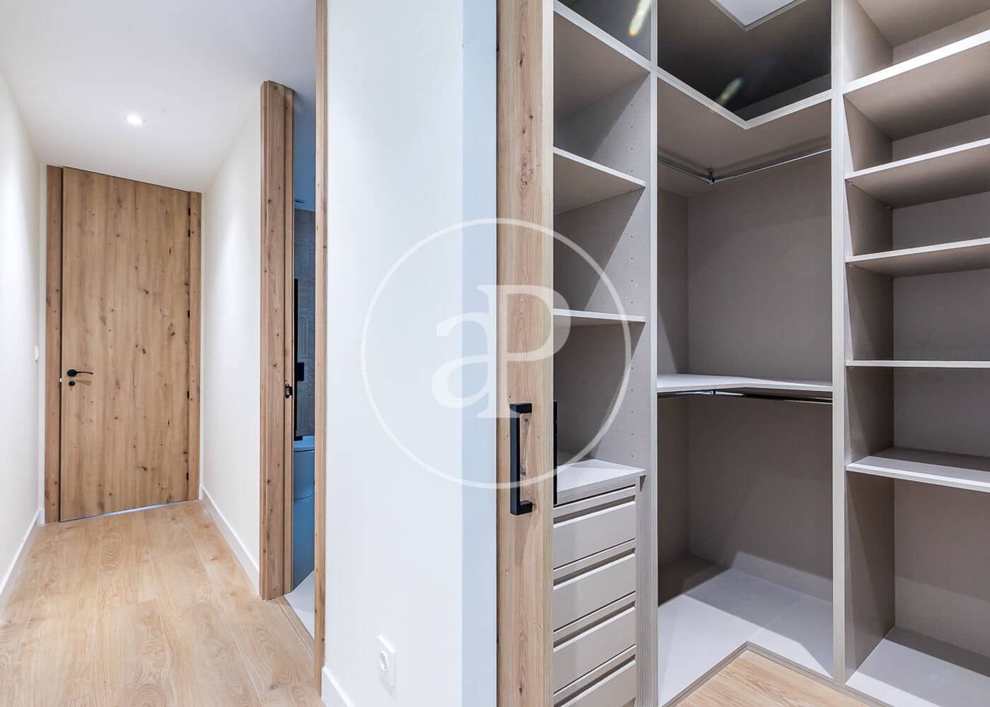 3 soveværelse Lejlighed til salg i Madrid by - € 1.575.000 (Ref: 9091860)