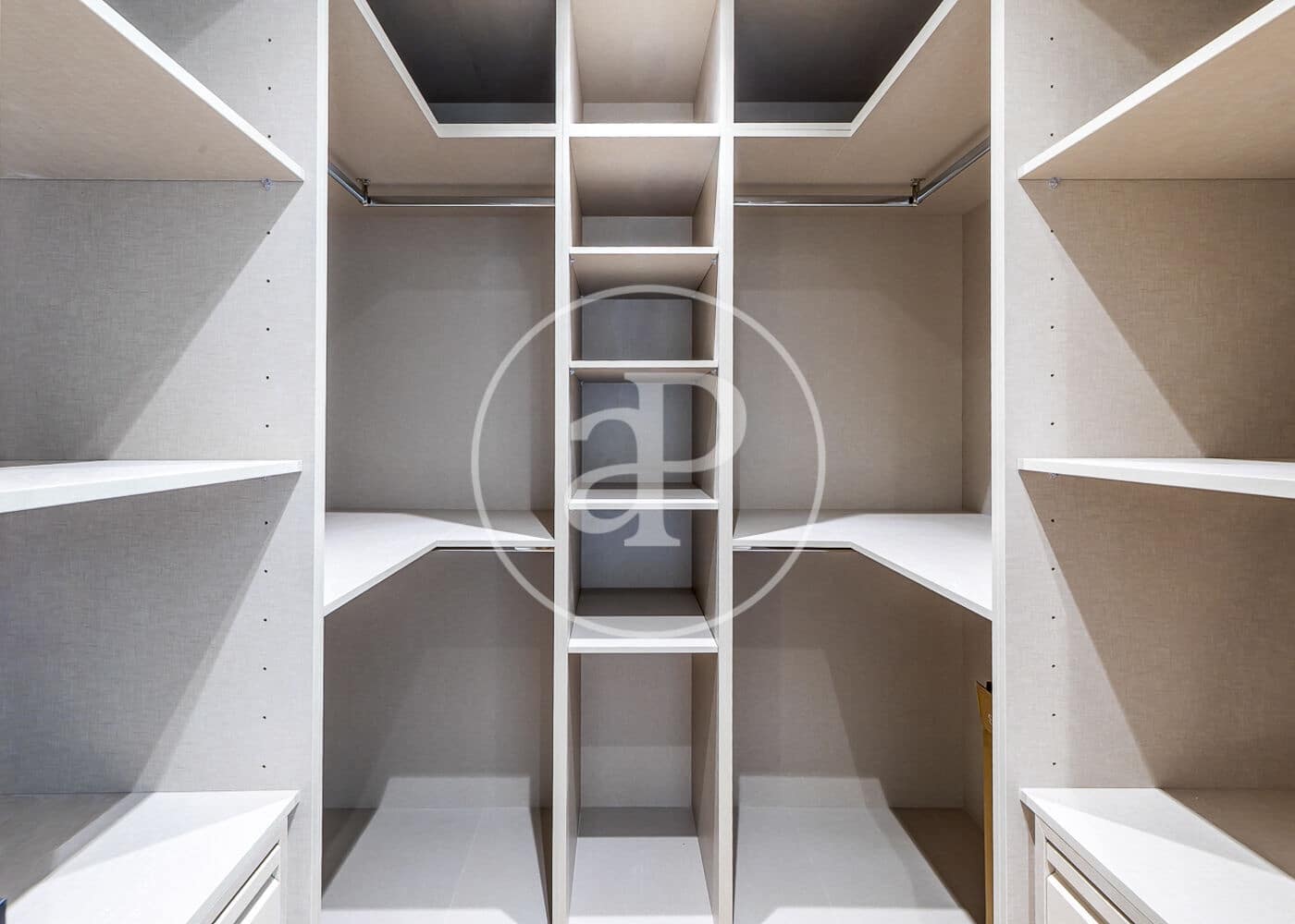 3 soveværelse Lejlighed til salg i Madrid by - € 1.575.000 (Ref: 9091860)