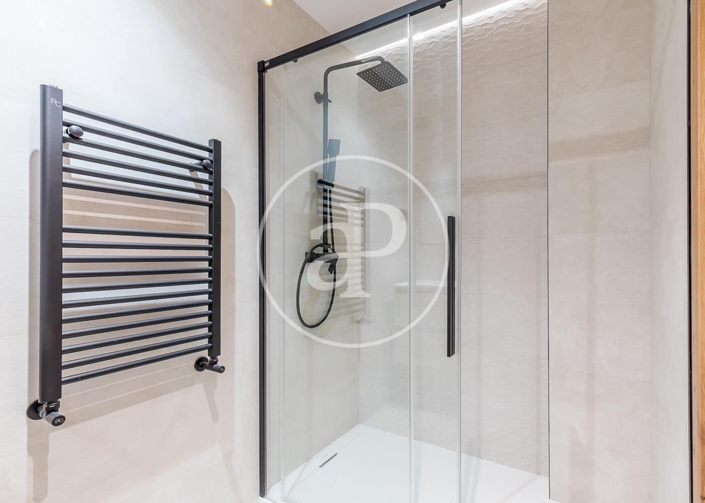 3 soveværelse Lejlighed til salg i Madrid by - € 1.575.000 (Ref: 9091860)