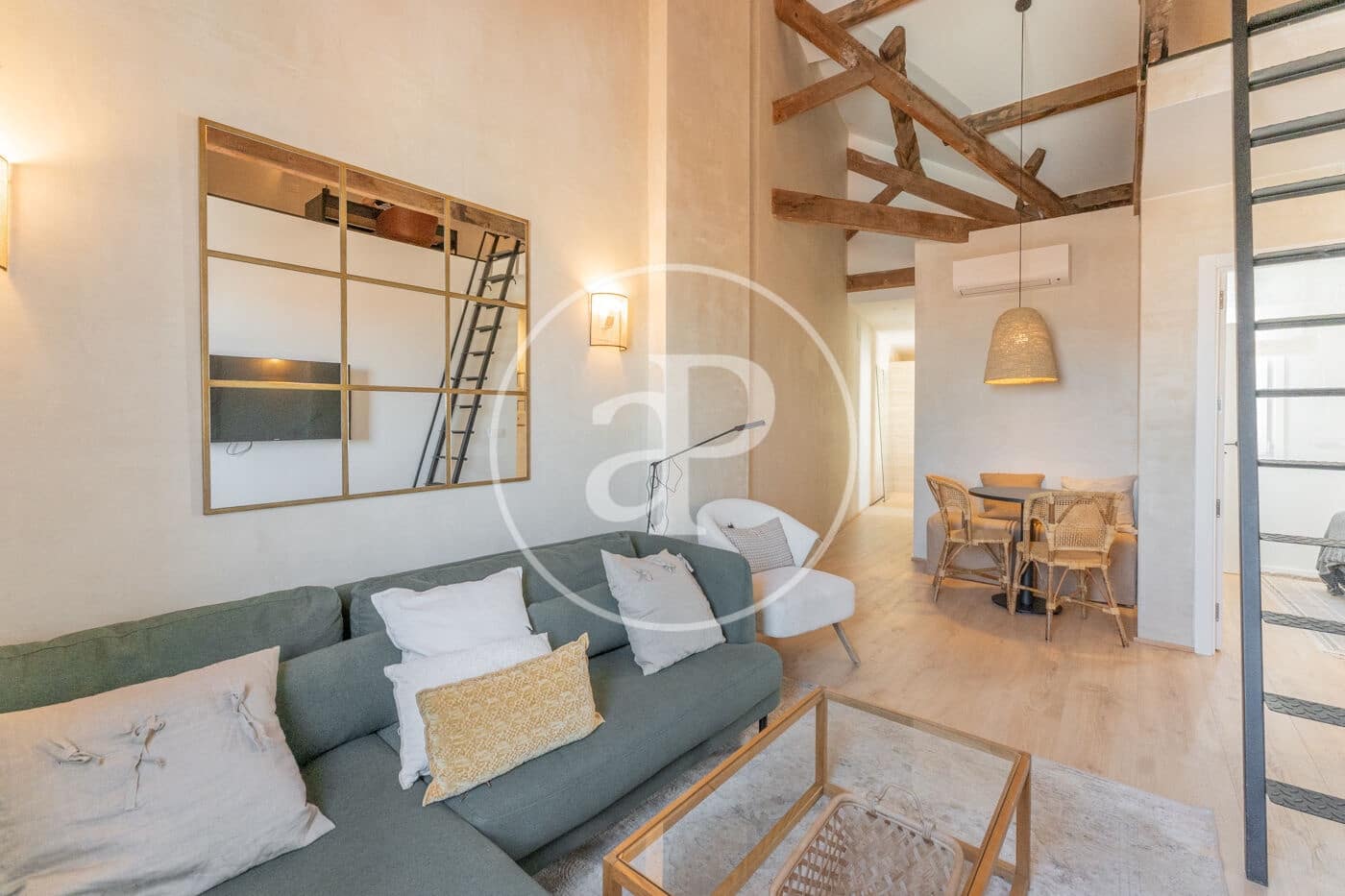 2 soveværelse Lejlighed til leje i Madrid by - € 1.800 (Ref: 9091861)