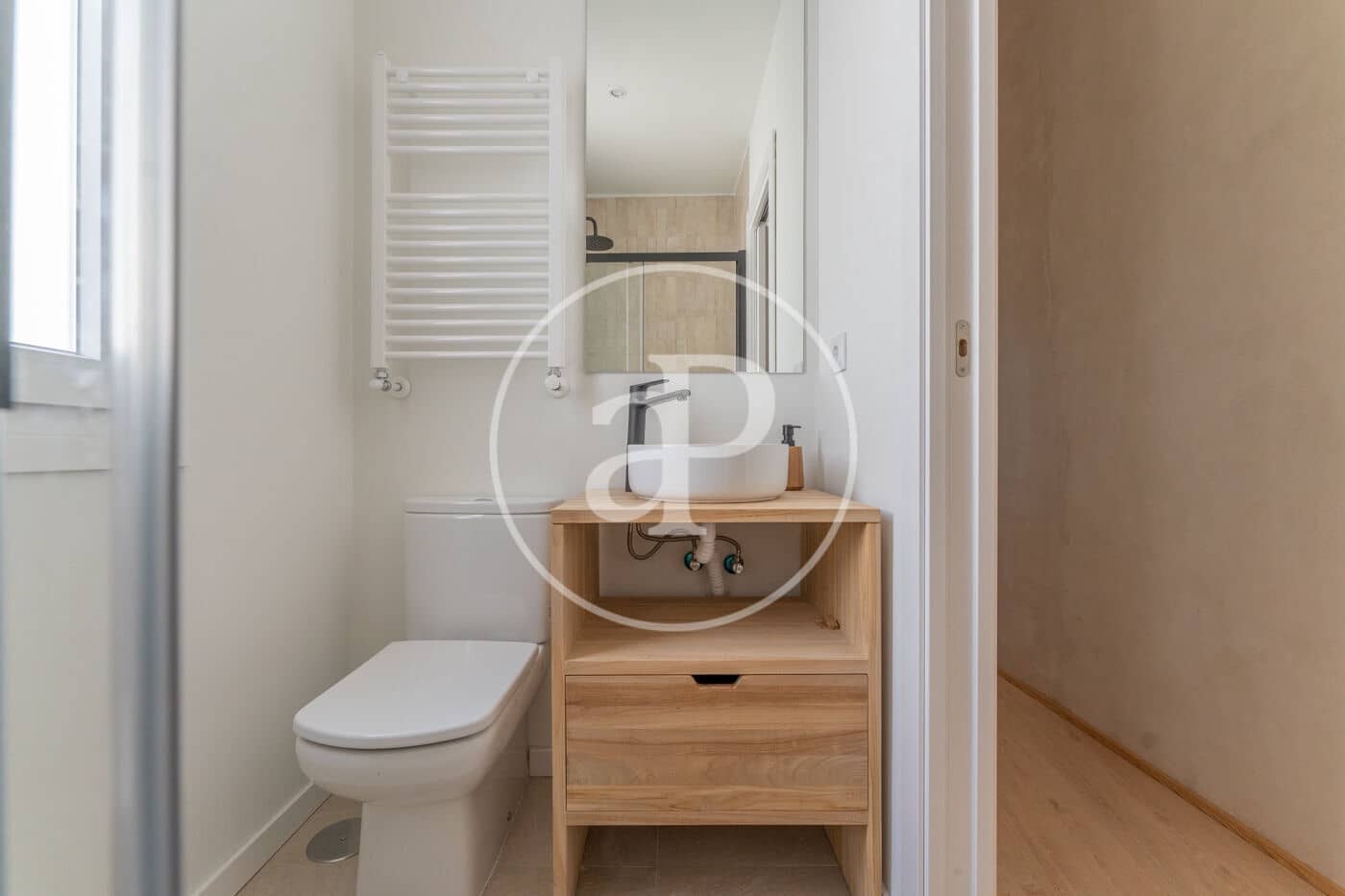 2 soveværelse Lejlighed til leje i Madrid by - € 1.800 (Ref: 9091861)
