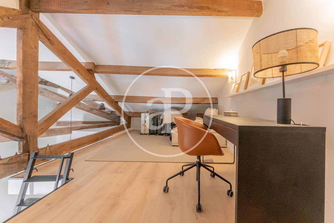2 soveværelse Lejlighed til leje i Madrid by - € 1.800 (Ref: 9091861)