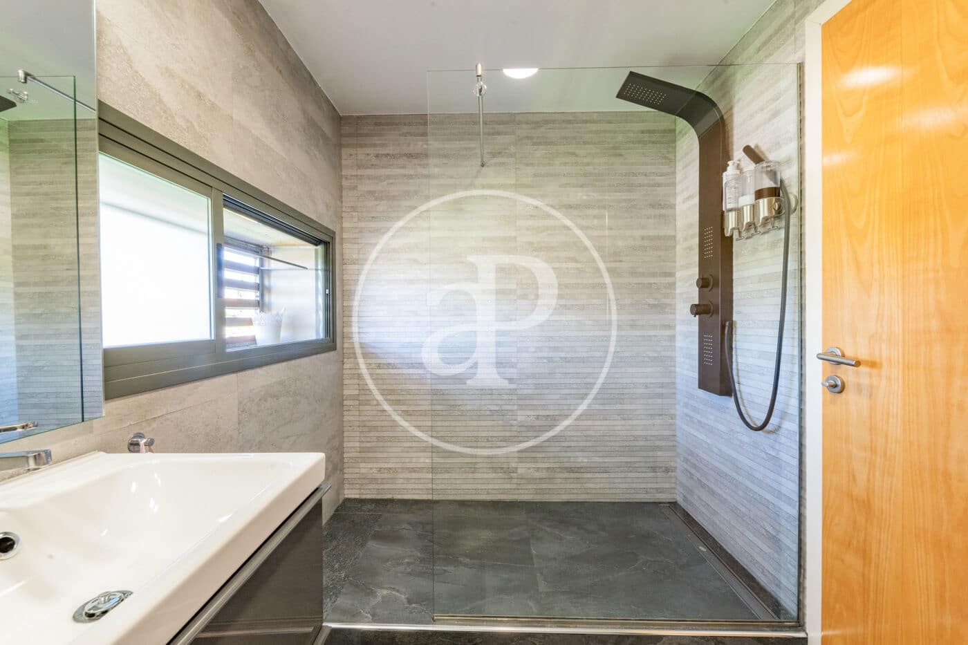 4 soveværelse Penthouse til salg i La Moraleja med swimmingpool - € 1.480.000 (Ref: 9095484)