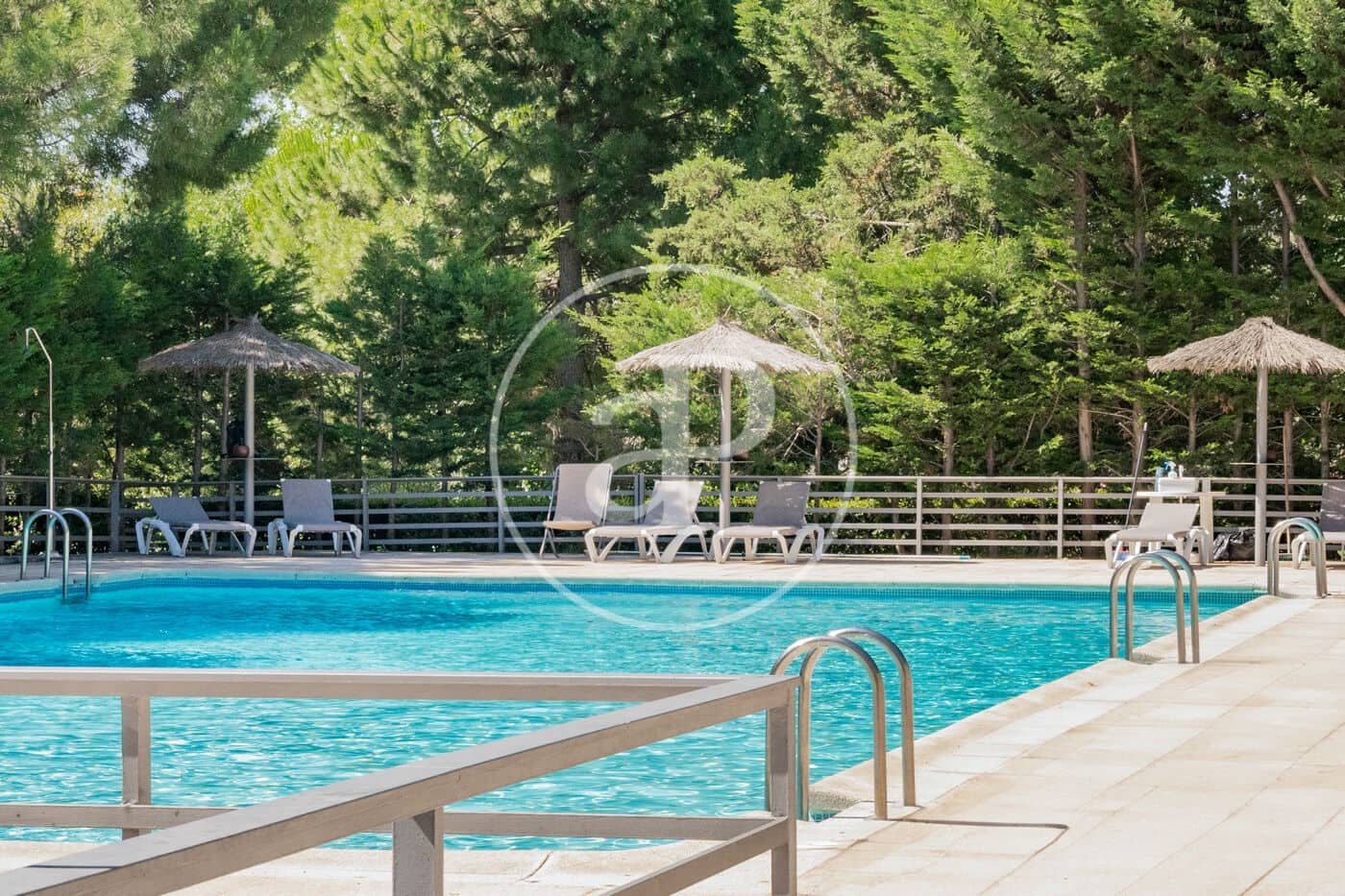 4 soveværelse Penthouse til salg i La Moraleja med swimmingpool - € 1.480.000 (Ref: 9095484)