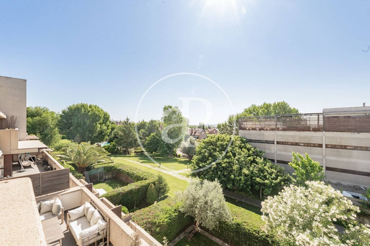 4 soveværelse Penthouse til salg i La Moraleja med swimmingpool - € 1.480.000 (Ref: 9095484)