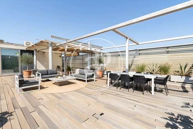 4 chambre Penthouse à vendre à La Moraleja, Alcobendas avec piscine - 1 480 000 € (Ref: 9095484)