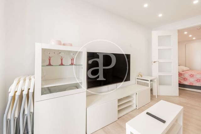 2 soverom Leilighet til leie i Universidad, Madrid by - € 2 000 (Ref: 9095485)