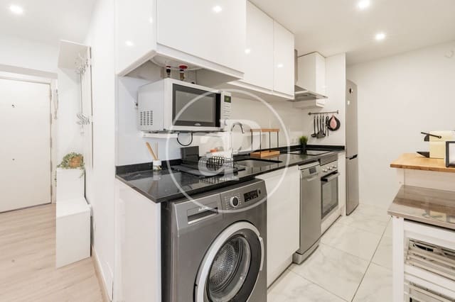 2 soverom Leilighet til leie i Universidad, Madrid by - € 2 000 (Ref: 9095485)