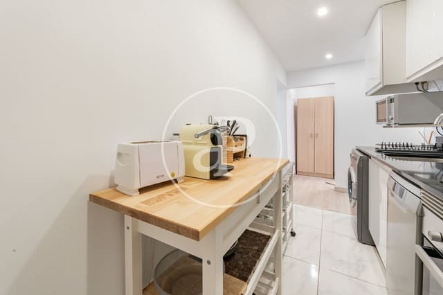 2 soverom Leilighet til leie i Universidad, Madrid by - € 2 000 (Ref: 9095485)