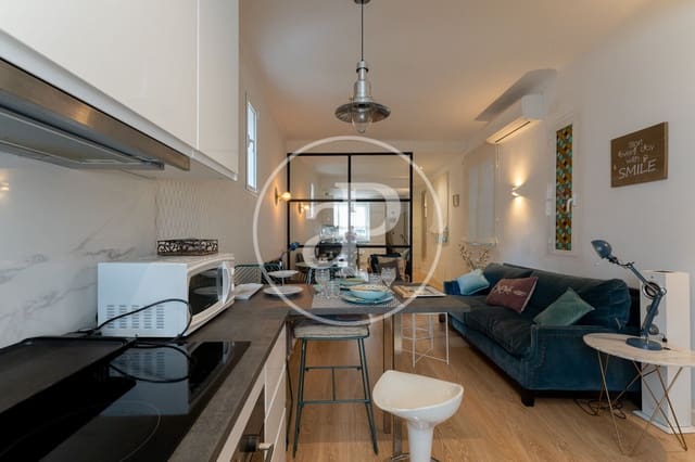 2 soverom Leilighet til leie i Castellana, Madrid by - € 2 390 (Ref: 9100942)