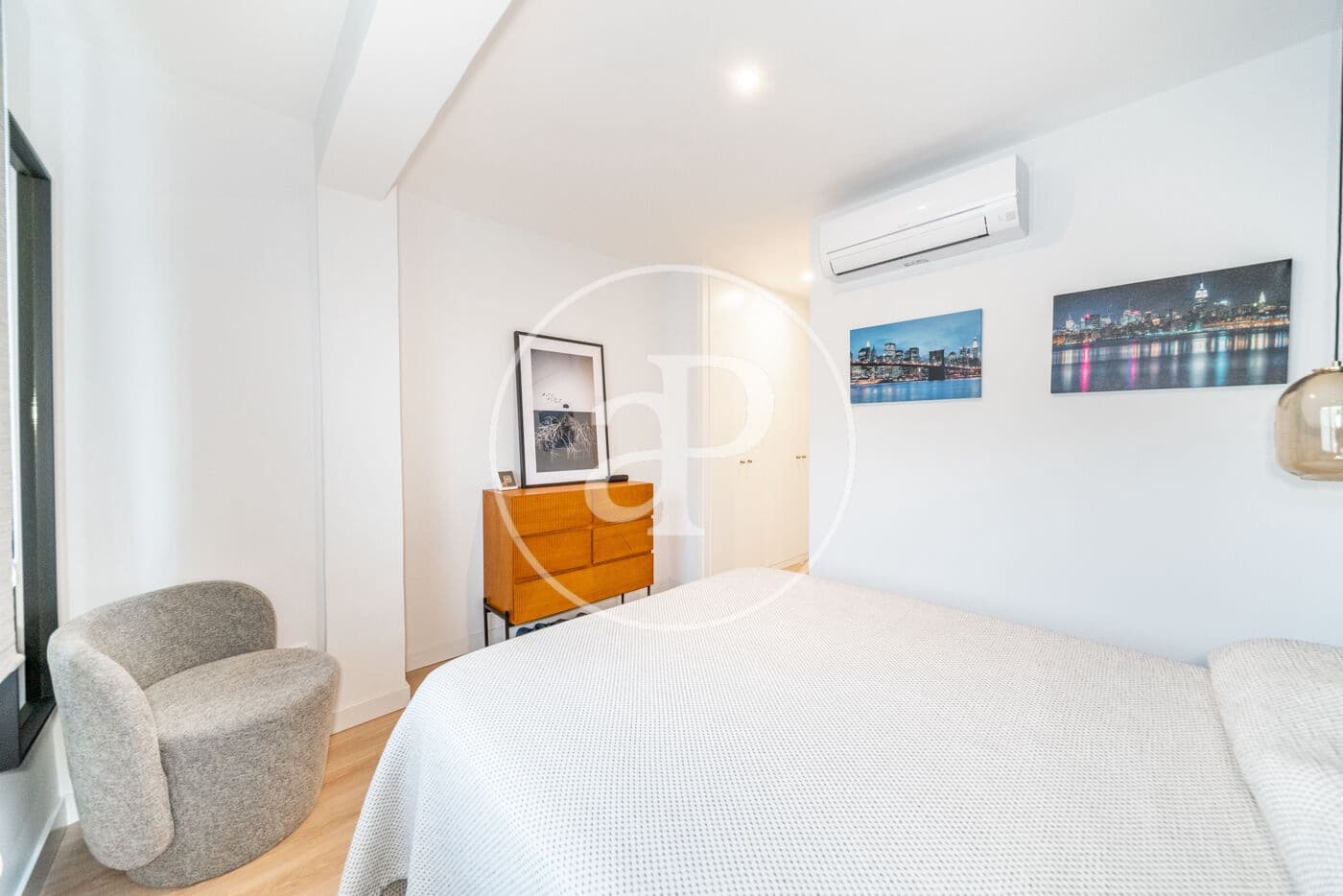1 quarto Apartamento para arrendar em Madrid cidade - 2 550 € (Ref: 9100945)