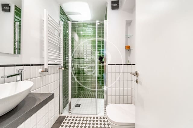 1 quarto Apartamento para arrendar em Cuatro Caminos, Madrid cidade - 2 550 € (Ref: 9100945)
