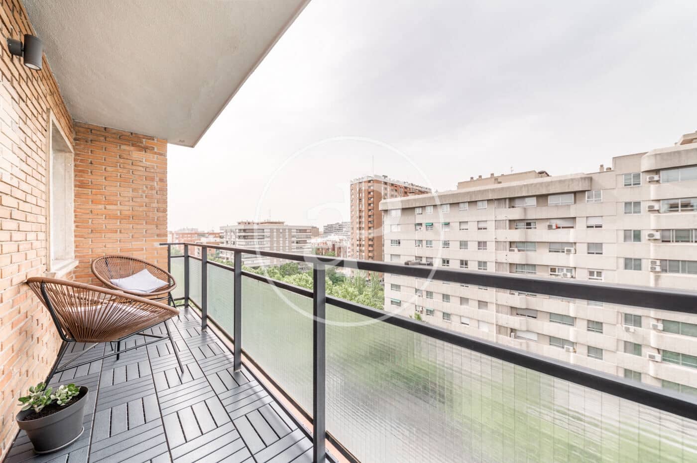 1 quarto Apartamento para arrendar em Madrid cidade - 2 550 € (Ref: 9100945)