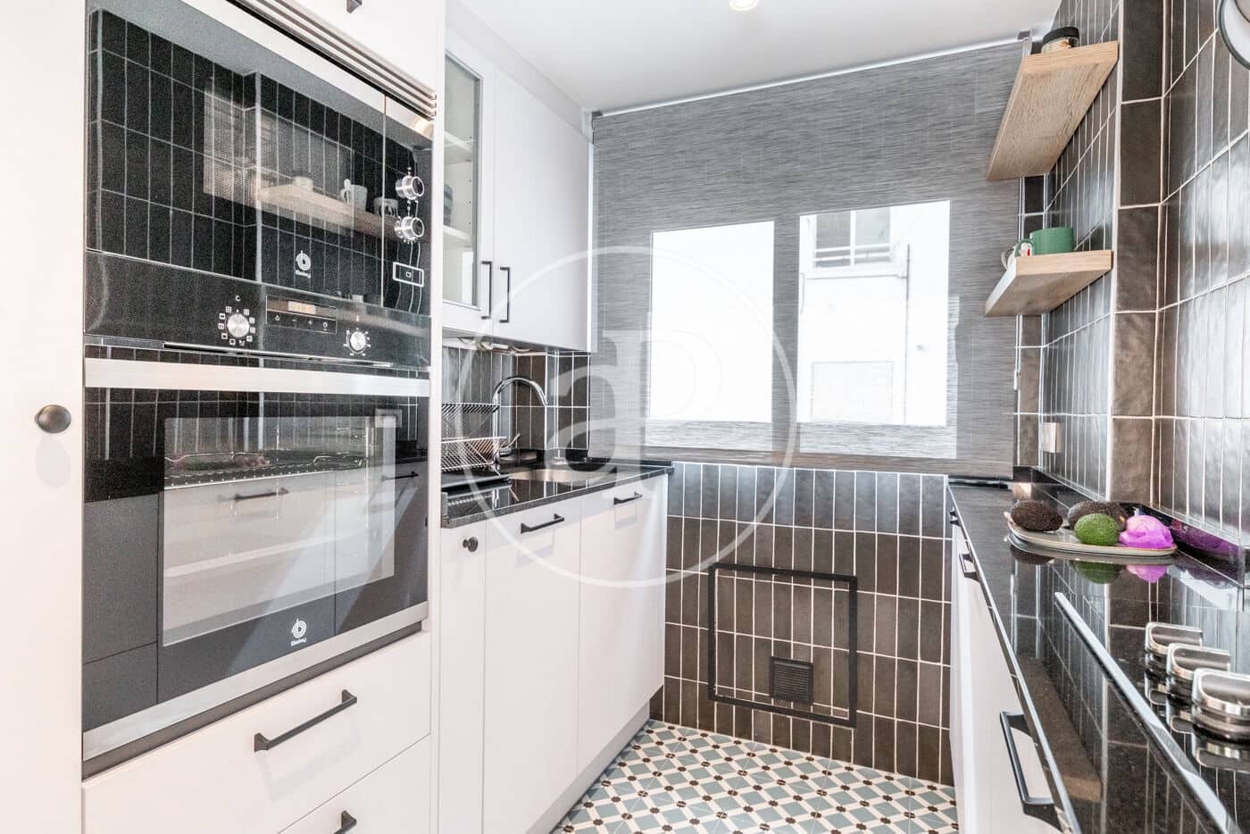 1 quarto Apartamento para arrendar em Madrid cidade - 2 550 € (Ref: 9100945)