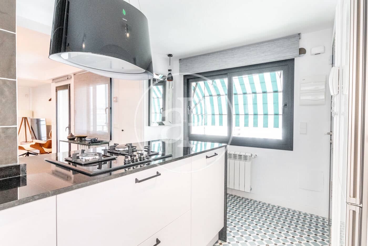1 quarto Apartamento para arrendar em Madrid cidade - 2 550 € (Ref: 9100945)