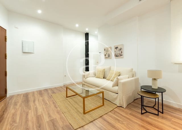 2 soveværelse Lejlighed til leje i Goya, Madrid by - € 2.800 (Ref: 9104864)