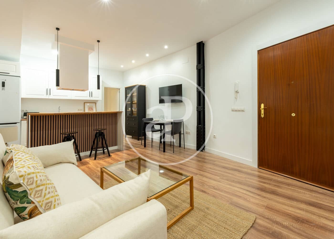 2 soveværelse Lejlighed til leje i Madrid by - € 2.800 (Ref: 9104864)