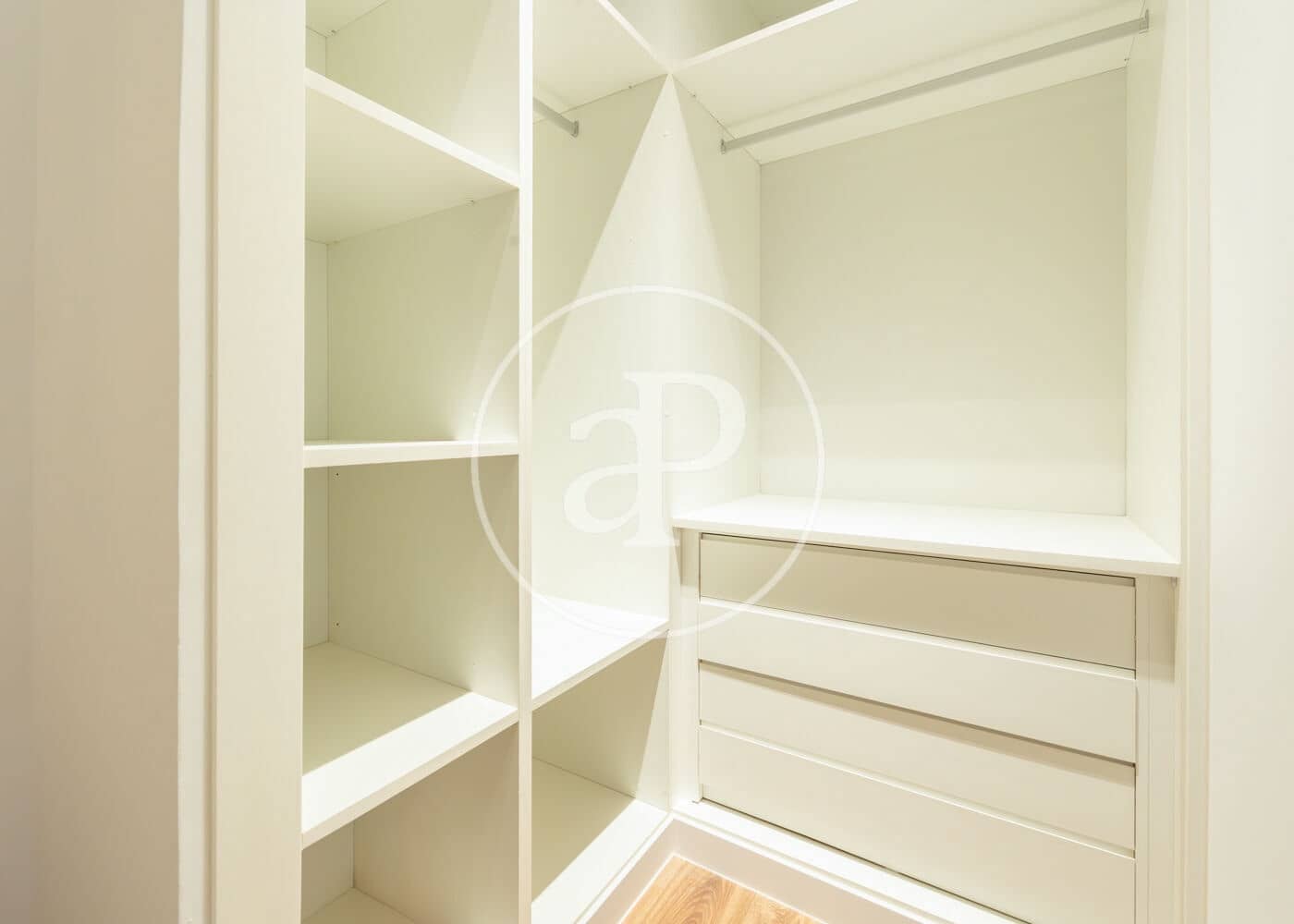 2 soveværelse Lejlighed til leje i Madrid by - € 2.800 (Ref: 9104864)