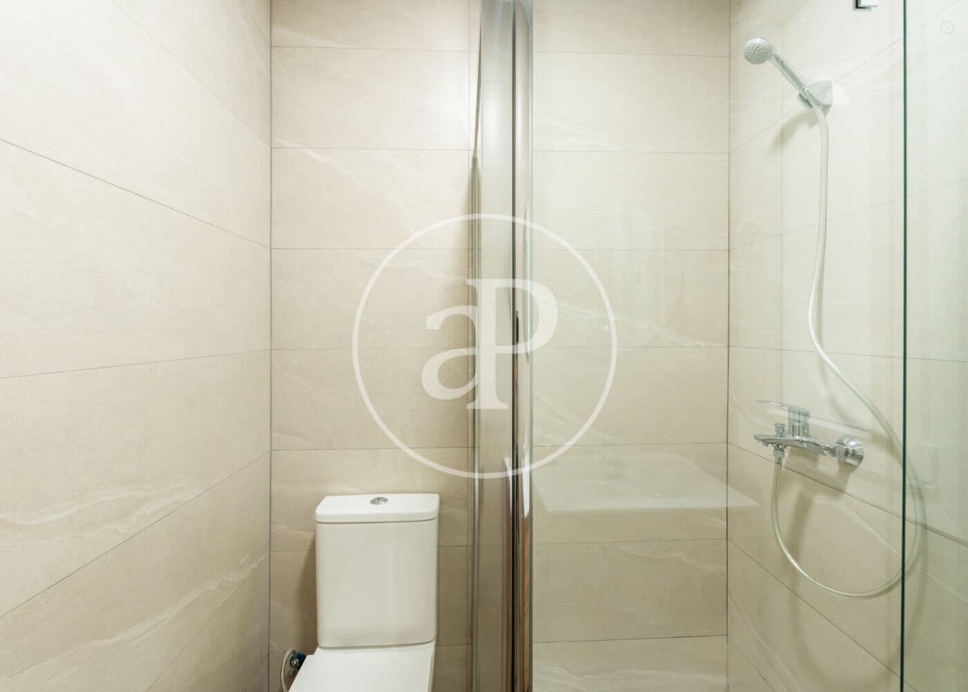 2 soveværelse Lejlighed til leje i Madrid by - € 2.800 (Ref: 9104864)