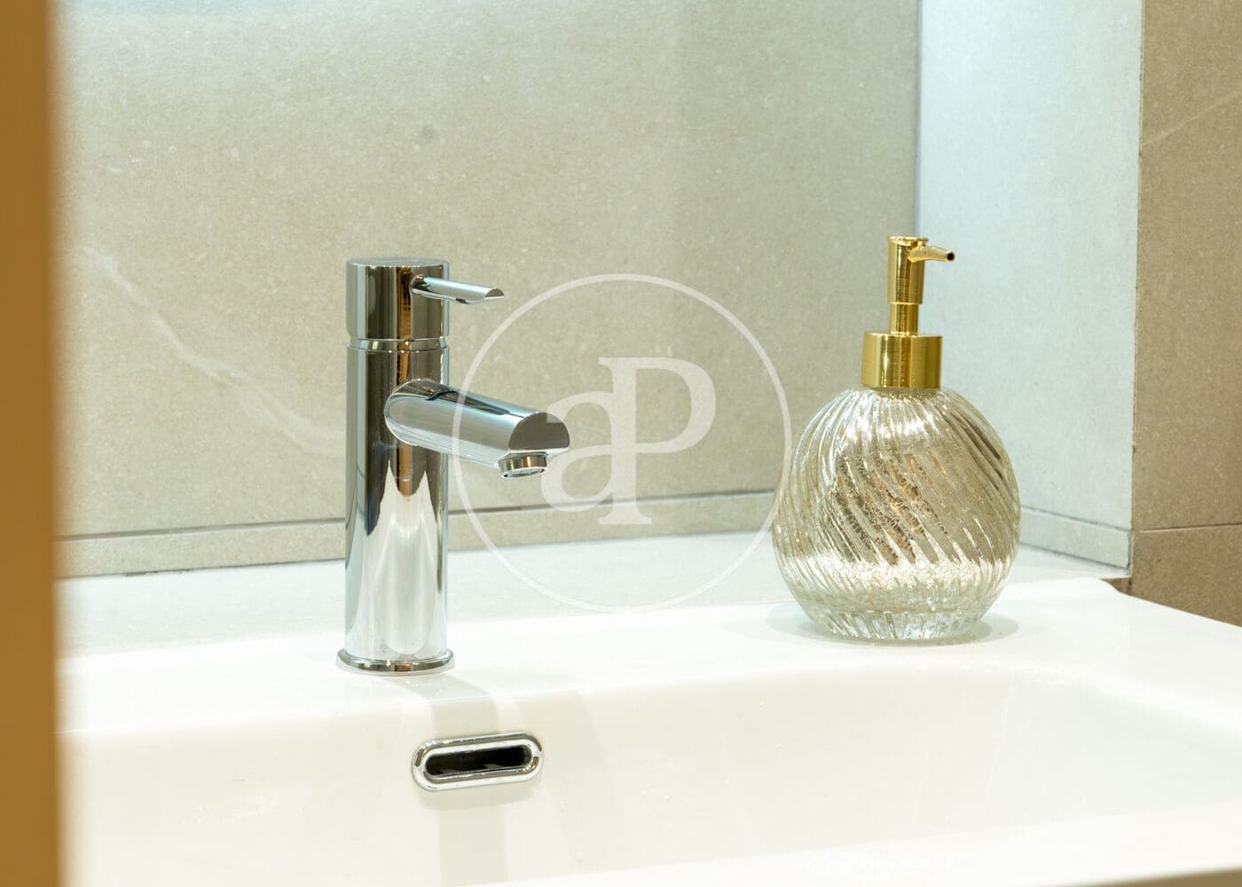 2 soveværelse Lejlighed til leje i Madrid by - € 2.800 (Ref: 9104864)