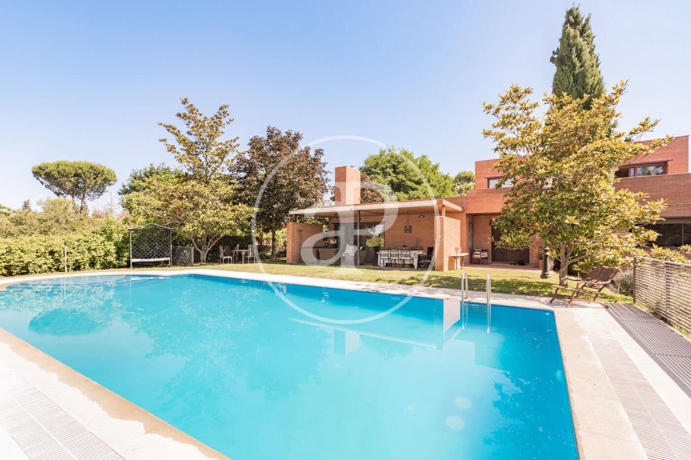 5 soveværelse Villa til salg i San Sebastian de los Reyes med swimmingpool - € 1.950.000 (Ref: 9104865)