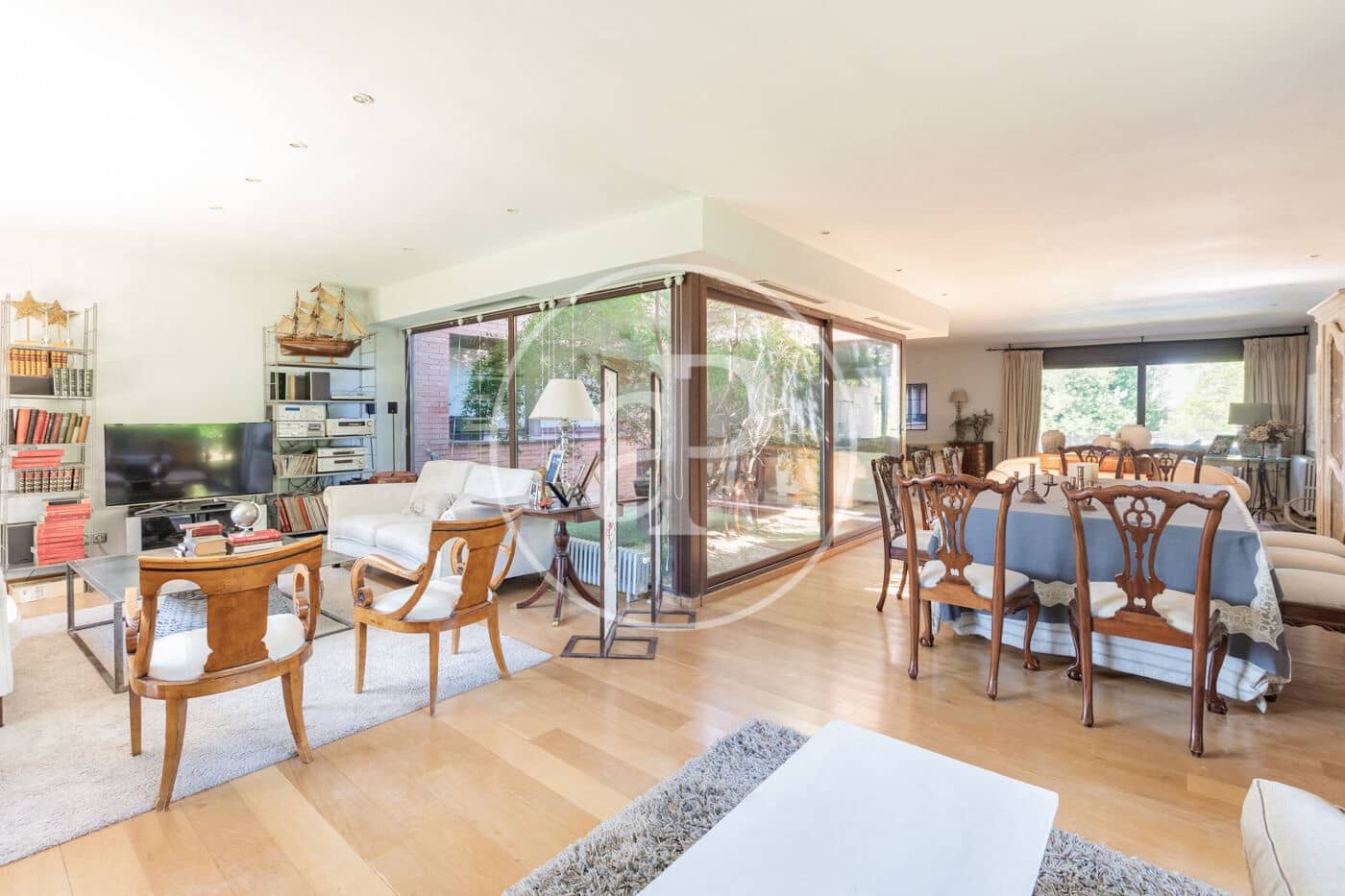 5 soveværelse Villa til salg i San Sebastian de los Reyes med swimmingpool - € 1.950.000 (Ref: 9104865)