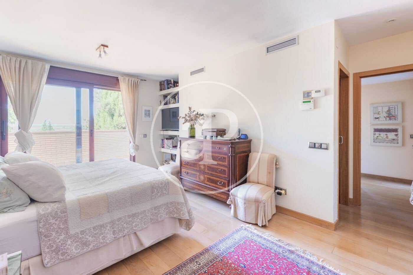 5 soveværelse Villa til salg i San Sebastian de los Reyes med swimmingpool - € 1.950.000 (Ref: 9104865)