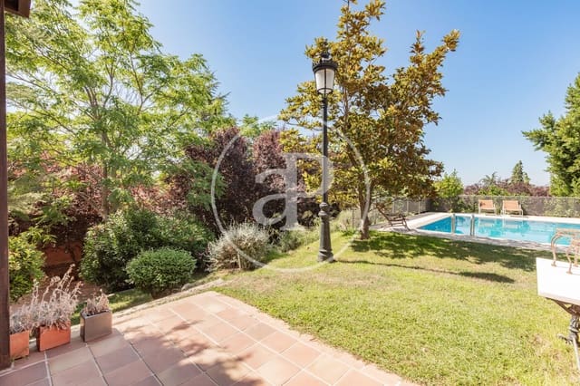 5 soveværelse Villa til salg i Fuente del Fresno, San Sebastián de los Reyes med swimmingpool - € 1.950.000 (Ref: 9104865)