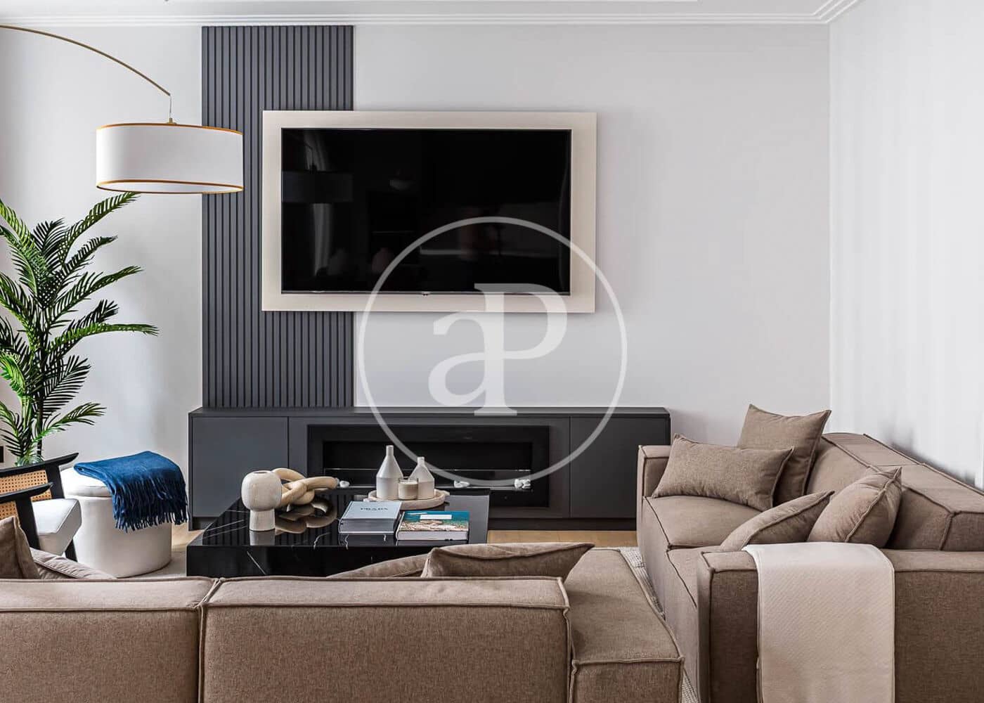 Apartamento de 3 habitaciones en Madrid ciudad en venta - 1.800.000 € (Ref: 9104868)