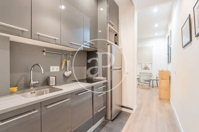 Apartamento de 2 habitaciones en Almagro, Madrid ciudad en alquiler - 2.000 € (Ref: 9104870)