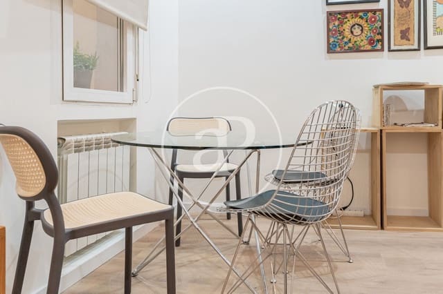 Apartamento de 2 habitaciones en Almagro, Madrid ciudad en alquiler - 2.000 € (Ref: 9104870)
