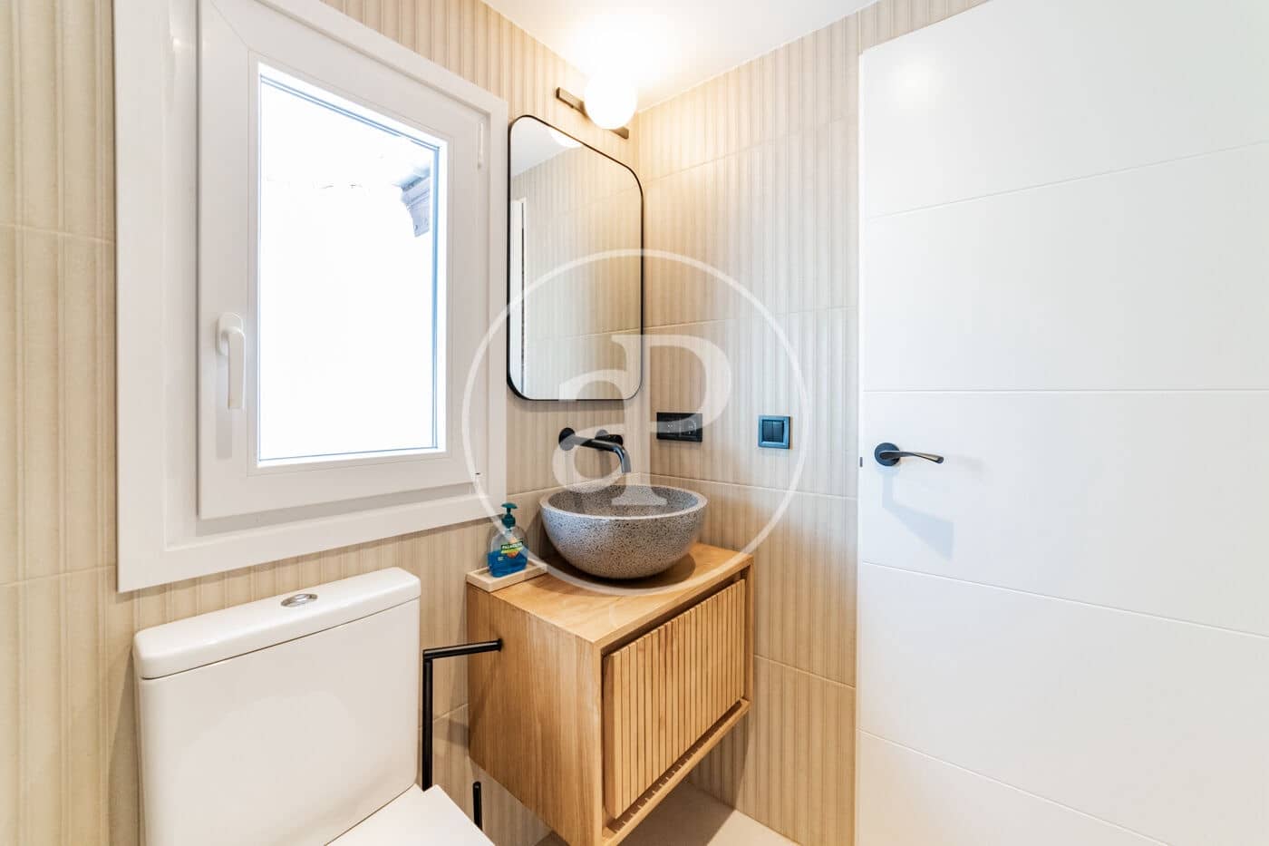 1 bedroom Apartment for rent in Madrid city - € 2,100 (Ref: 9104871)