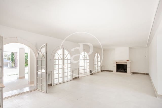 5 soveværelse Villa til salg i Las Rozas de Madrid med swimmingpool - € 2.350.000 (Ref: 9106713)